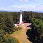 Courtesy Westport-South Beach Historical Society                                The Grays Harbor Lighthouse beacon was lit for the first time in June 1898.