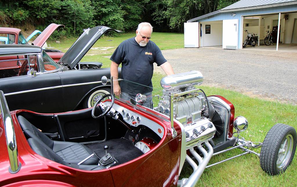 DAN HAMMOCK | THE DAILY WORLD                                Bruce Jones of Montesano stands behind his 1932 Bantam roadster, one of four classic cars he currently owns and takes to shows across the region.