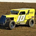 Shane Youngren drives his No. 18 car to victory in the PHRA Dwarf Car feature race on Saturday at Grays Harbor Raceway in Elma. (Photo by AR Racing Videos)