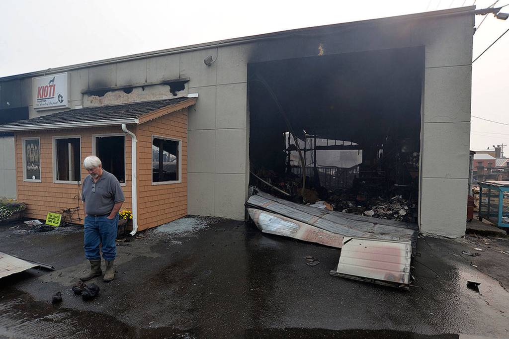 Roof collapses on Harbor Saw building