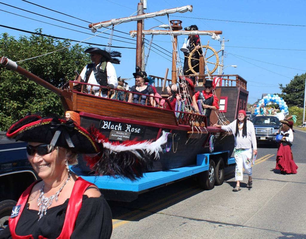 Perfect weather for a full North Beach Labor Day slate