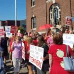 (Courtesy Michelle Reed) Teachers and community members crowd the sidewalk next to the Aberdeen School District offices on Wednesday prior to a bargaining session. The teachers union reached a tentative agreement on a new contract with the school district at 1:40 a.m. on Thursday.