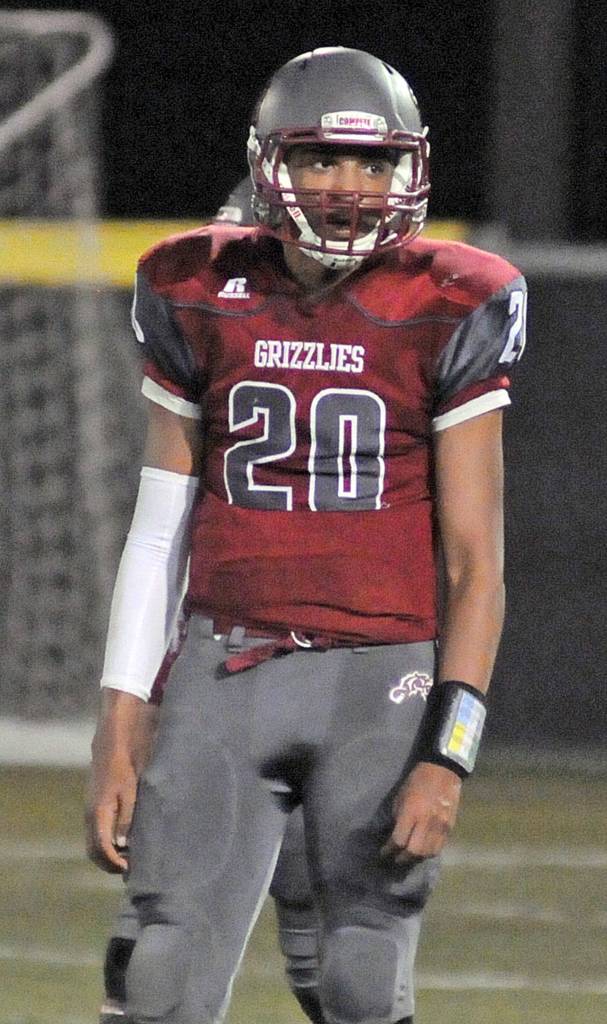 Hoquiam defensive back Rayyon Dayton forced a fumble at the goal line and then blocked the potential game-winning field goal with 10 seconds left to secure a 14-13 win over Elma on Friday. In doing so, he was selected as The Daily Worlds Game Ball for defense honoree this week. (Ryan Sparks | Grays Harbor News Group)