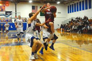 Early run leads Hoquiam to win over Elma
