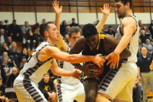 Friday Prep Roundup: Montesano falls to Forks in battle for league’s top spot