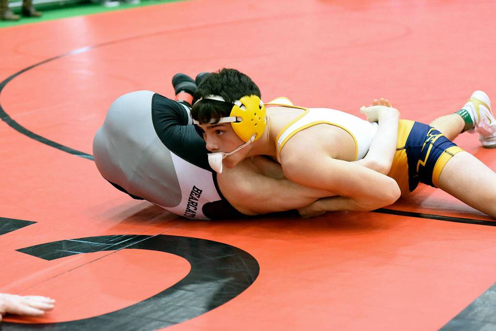 Aberdeens Jeremy Roberts, top, controls WF Wests Darren Gray in the 113-pound final of the 2A District IV North Sub-Regional Tournament on Saturday in Centralia. (Photo by Sue Michalak)