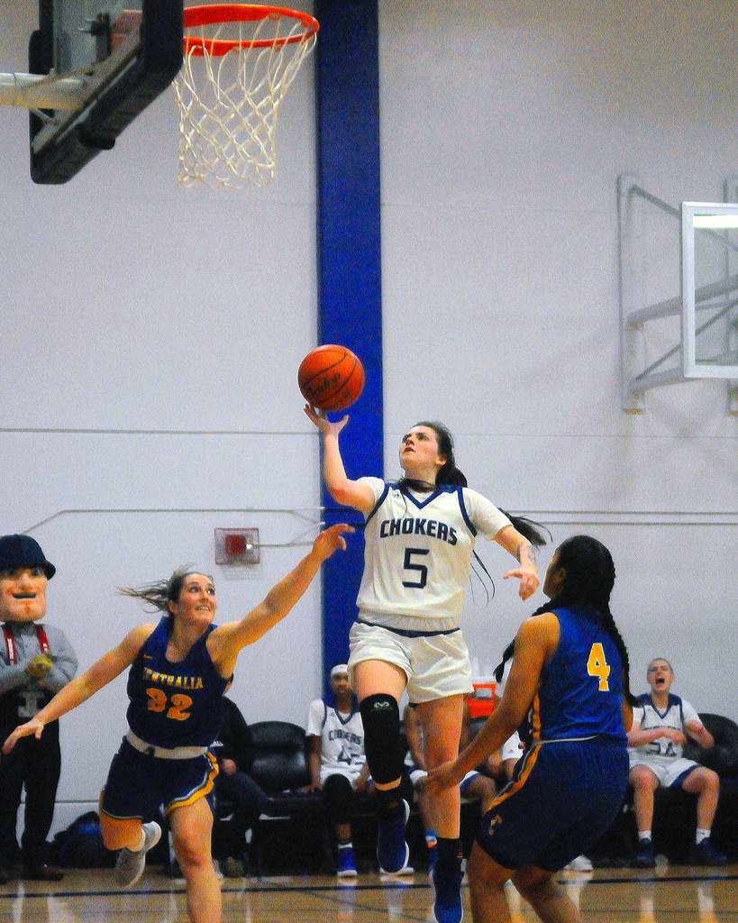 Grays Harbors Keeley Teel scores on a layup in the second half against Centralia Wednesday. (Hasani Grayson | Grays Harbor News Group)