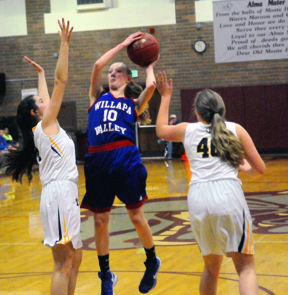 Willapa Valleys Hannah Cook takes a mid-range jump shot in a game against Ilwaco on Friday. Cook led the Vikings with 19 points in a 61-56 loss to the Fishermen. (Hasani Grayson | Grays Harbor News Group)