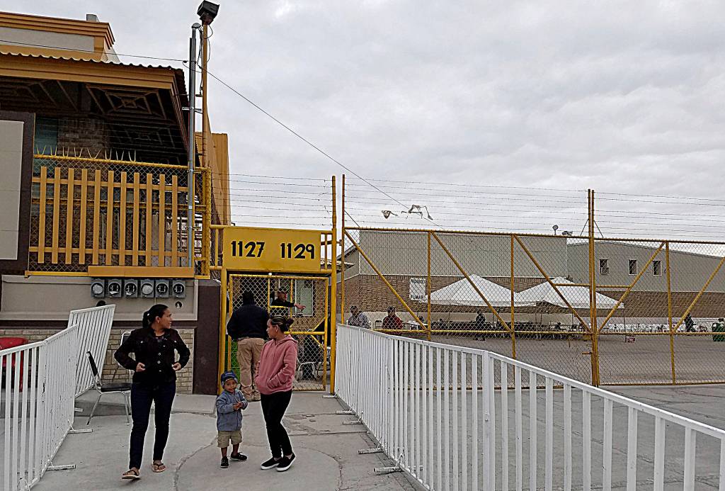 Trump prevails as Mexican officials stop caravan at Texas border and ship migrants to other cities