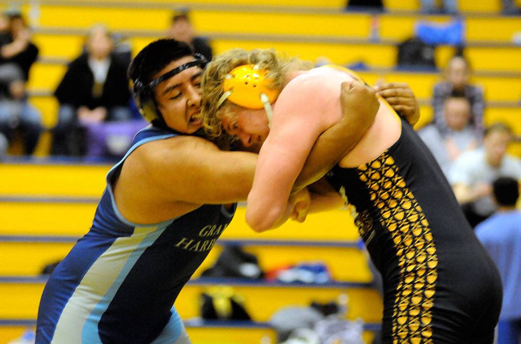 Grays Harbor Roundup: Chokers wrestling claims fourth straight conference title