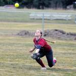 Hoquiam right fielder Hailey Lawrence makes a diving catch in the third inning against Aberdeen on Thursday. (Ryan Sparks | Grays Harbor News Group)