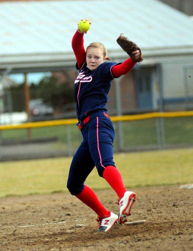 PWV freshman pitcher Olivia Matlock take a warm-up pitcher during her Game 2 start on Saturday against Ocosta. Matlock allowed no runs and just one hit in PWVs 10-0 win. (Ryan Sparks | Grays Harbor News Group)