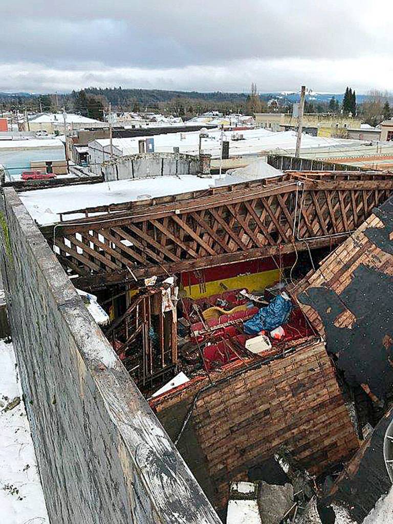 With roof collapsed, it’s likely curtains for old Elma Theater