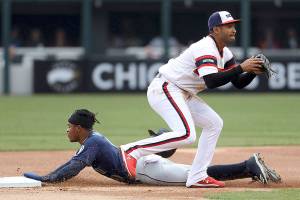Mariners keep bashing, improve franchise-best start by beating White Sox