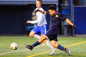 Prep Roundup: Aberdeen holds on for 1-0 win over Rochester