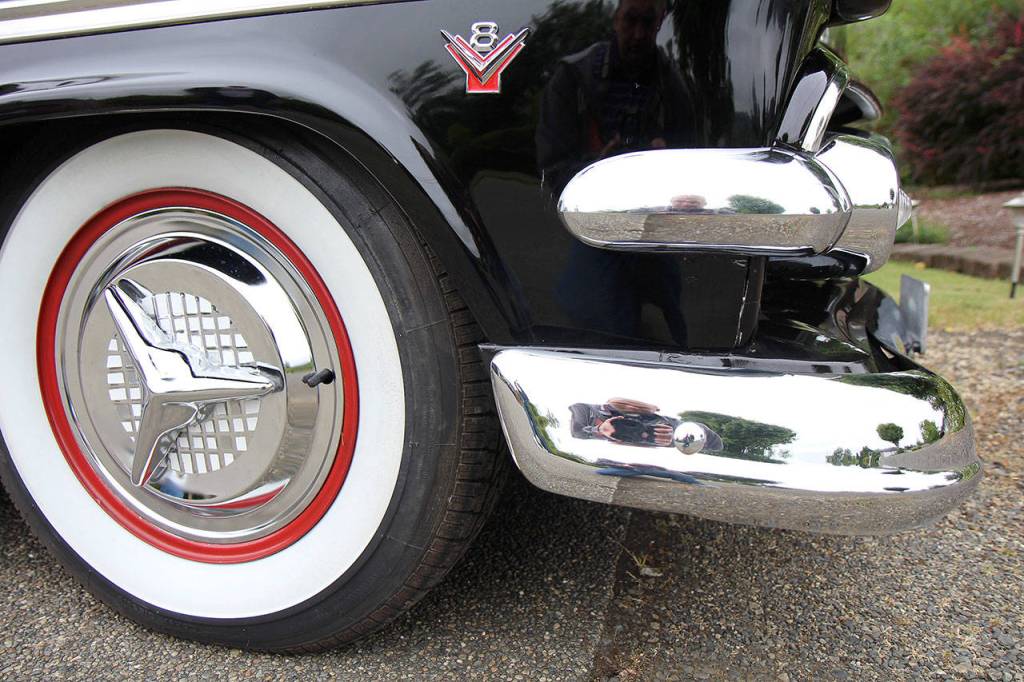 The front fender of Denny Fosters 1954 Ford Sunliner.