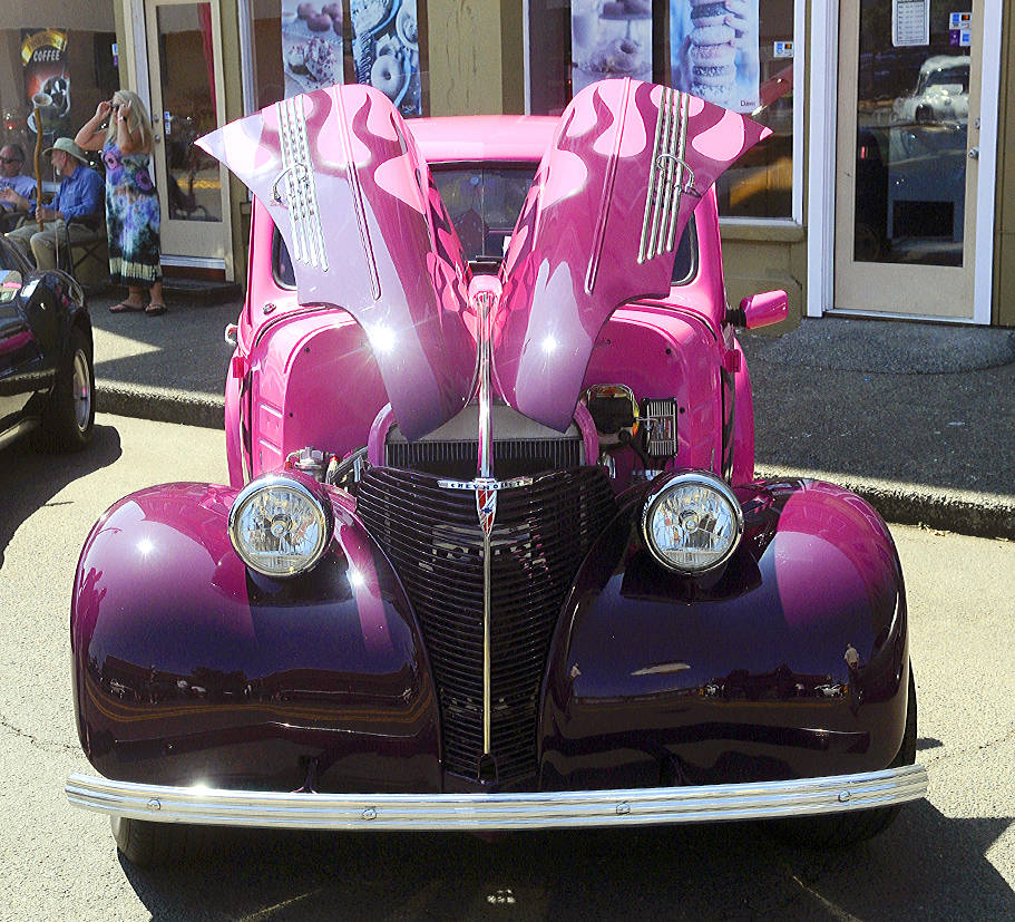 Hasani Grayson | Grays Harbor News Group                                 Ryan Mills classic Chevy sits on display at Heat on the Street on Elma on Saturday.