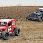 Brian Lee (48) and Johnathon Henry (63) compete in a Northwest Focus Midgets race on Saturday in Elma. (Photo by AR Racing Videos)