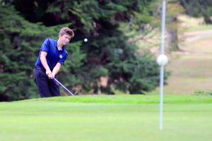 Aberdeen edges Hoquiam in golf version of Myrtle Street Rivalry