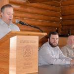 DAN HAMMOCK | GRAYS HARBOR NEWS GROUP                                Greater Grays Harbor Inc. CEO Dru Garson, at podium, speaks before the Greater Grays Harbor and Alpha Media Grays Harbor mayoral candidate forum Tuesday. At right are Aberdeen Mayor Erik Larson and his challenger, Councilman Pete Schave.