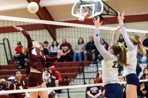 Monday Prep Roundup: Struggling South Bend picks up straight-set win in home finale