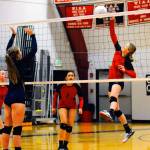 Raymonds Alia Enlow gets a kill in the first set of a match against Ilwaco on Wednesday. (Hasani Grayson | Grays Harbor News Group)