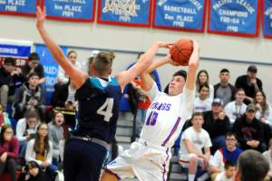 Monday Roundup: Willapa Valley rides defense, free-throw shooting to 54-45 win over Northwest Christian