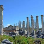 This temple was a sanctuary in the Turkish town of Aphrodisias, dedicated to Aphrodite, the Greek goddess of love. The Aphrodisian sculptors became renowned and benefited from a plentiful supply of marble nearby.