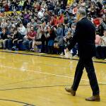 Inslee talks financial aid during AHS visit