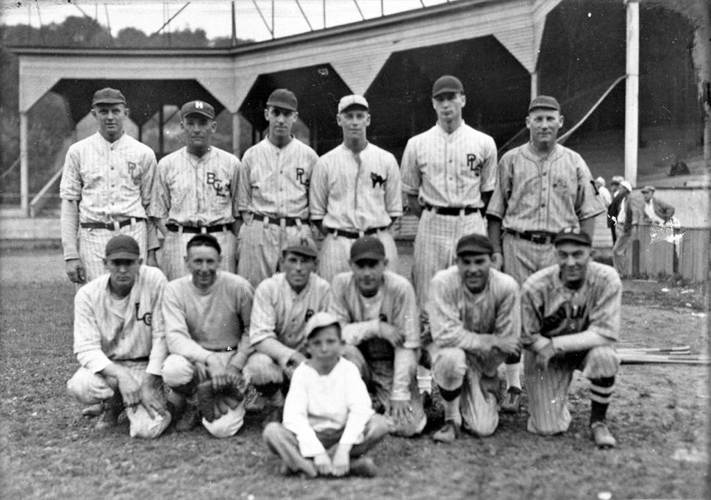 The famed Aberdeen Black Cats played baseball from roughly 1907 into the late 1920s. Theyre pictured here at their home field: Electric Park, which was where the Grays Harbor PUD stands now.