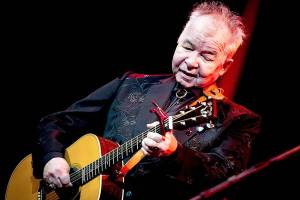 Iconic singer-songwriter John Prine dies at 73 of COVID-19 complications