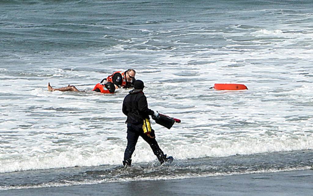 Two rescued from surf in Ocean Shores