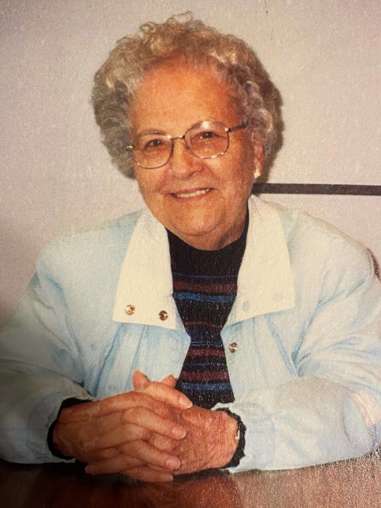 In Loving Memory of Alva Idonna WalkerOctober 30, 1926 – June 23, 2020