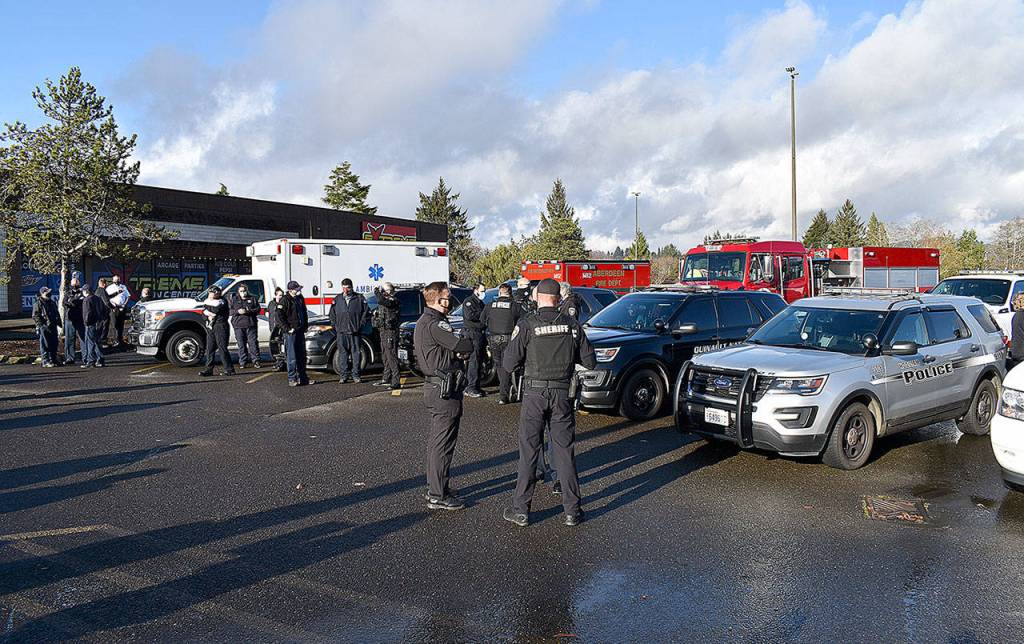 DAN HAMMOCK | THE DAILY WORLD 
First responders from 20 agencies across Grays Harbor County were honored by Greater Grays Harbor Inc. Tuesday at the Shoppes at Riverside for their efforts during the pandemic, and year-round.