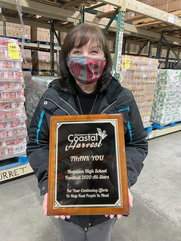 Hoquiam Food Ball adviser Katie Barr. (Kat Bryant | The Daily World)