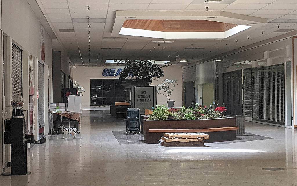 DAVE HAVILAND | THE DAILY WORLD
Businesses recently notified of the closure of the Shoppes at Riverside in South Aberdeen have been scrambling to find retail space, and storage space, for their entire store.