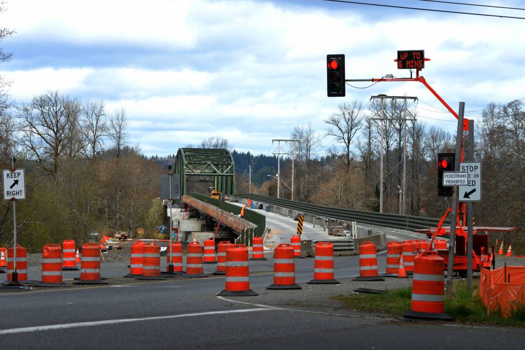 DAVE HAVILAND THE DAILY WORLD Drivers have seen delays of 5 to 10 minutes in this area for the past two years.