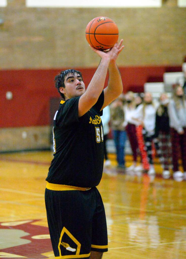 RYAN SPARKS | THE DAILY WORLD North Beach senior Daniel Castaneda scored nine points on three key 3-pointers during the Hyaks 46-34 victory over Montesano on Wednesday at Bo Griffith Memorial Gymnasium in Montesano.