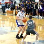RYAN SPARKS | THE DAILY WORLD Logan Witt (3) scored 13 points for Elma in a 57-51 loss to Montesano on Tuesday at Elma High School.