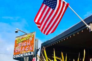Award-winning Bennett's Fish Shack serves fresh, delicious seafood and more at 2 Twin Harbours locations.