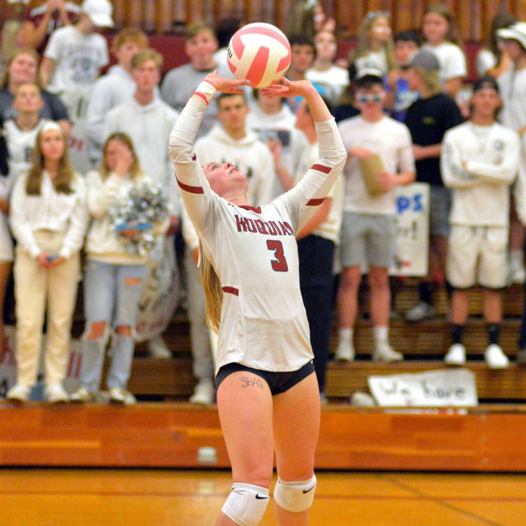 RYAN SPARKS | THE DAILY WORLD Hoquiam senior setter Ella Folkers dazzled on Tuesday with 40 assists in the Grizzlies 3-1 victory over Montesano in Hoquiam.