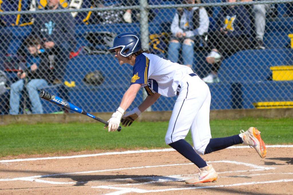 RYAN SPARKS | THE DAILY WORLD Aberdeen second baseman Kyle Miller races to first during a loss to W.F. West on Tuesday in Aberdeen.