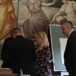 Michael S. Lockett / The Daily World
The defense and prosecution briefly confer during a trial centered around a shooting death that occurred in Hoquiam last year.