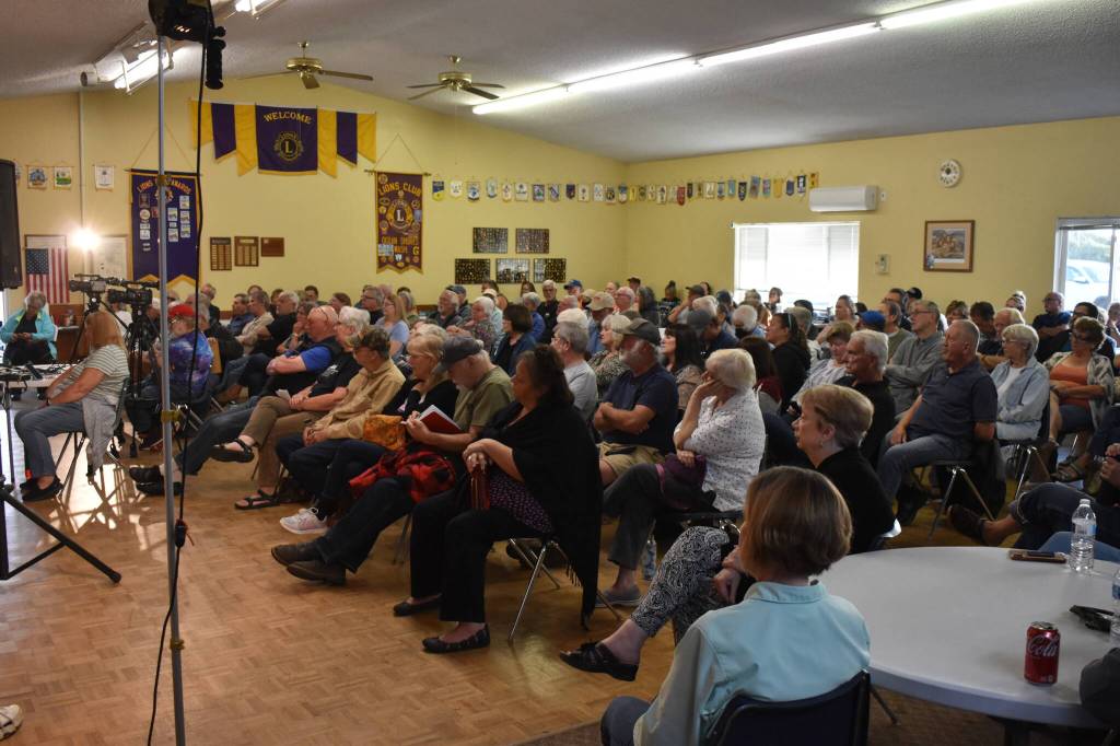 About 200 people attended a mayoral candidates forum at the Ocean Shores Lions Club on Wednesday, Sept. 6, according to Jane Shattuck, an organizer with Voice of the Shores, a citizens advocacy group that hosted the event. (Clayton Franke / The Daily World)
