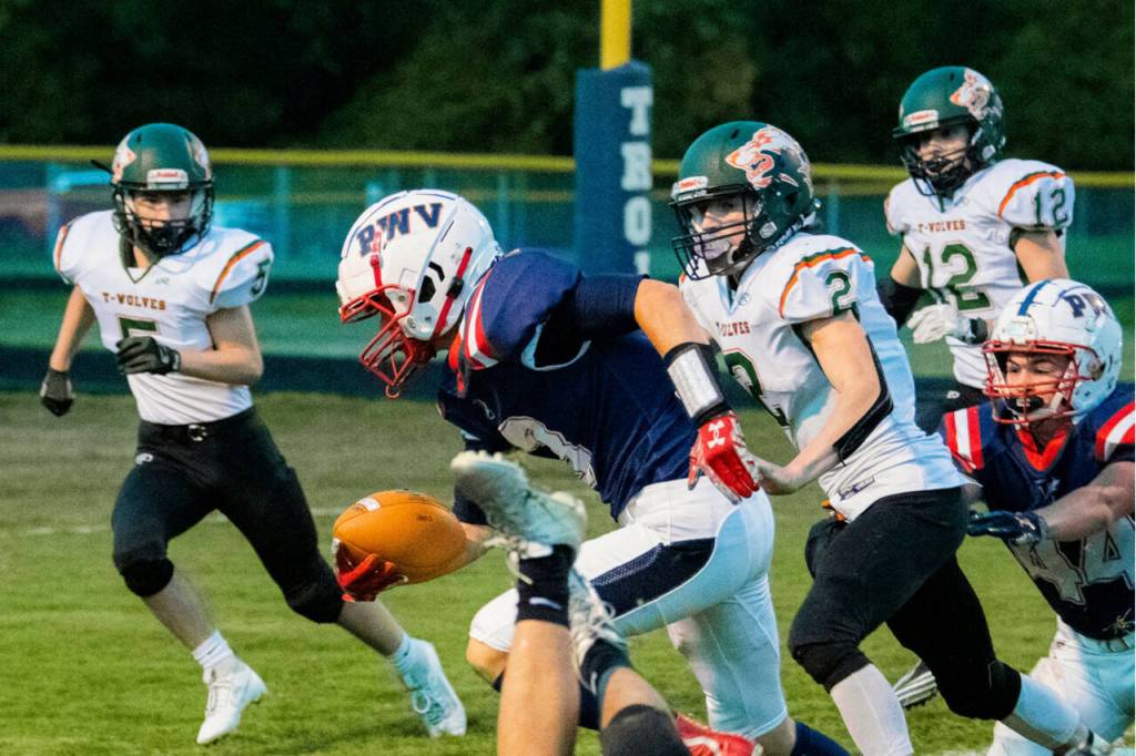 ISABEL VANDER STOEP | THE CHRONICLE Pe Ell-Willapa Valley wide receiver Blaine King breaks free from the Morton-White Pass defense for a touchdown on Friday in Pe Ell.
