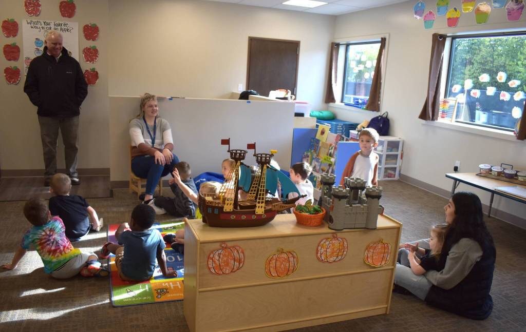 Matthew N. Wells / The Daily World
Sen. Kevin Van De Wege, left, observes the fun environment inside the Sharks room on Tuesday during a tour of Learning to Grow Inc.s opening of its new childcare and early learning center, which cost a little more than $2 million of public and private funds to build. The facility is licensed to serve 99 children.