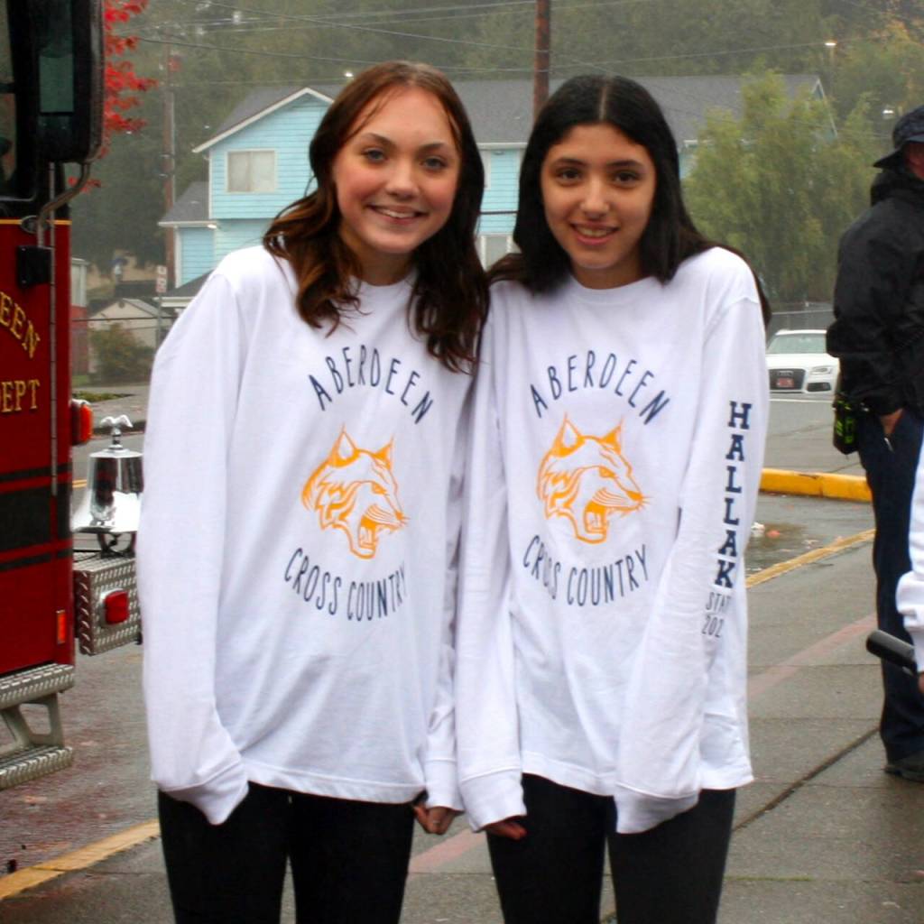 SUBMITTED PHOTO Aberdeens Ailyn Haggard, left, and Mia Hallak placed 20th and 30th, respectively, at the WIAA 2A State championship girls cross country race on Saturday in Pasco.