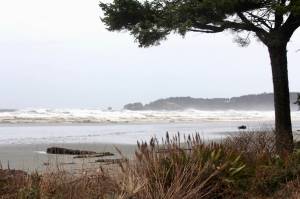 Waves hammer the coast in Grays Harbor County. Severe weather conditions are expected for several days in the county and across the state. (Michael S. Lockett / The Daily World File)