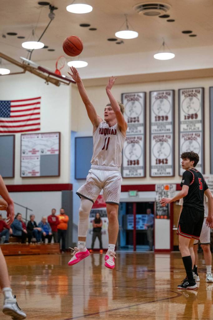 PHOTO BY FOREST WORGUM Hoquiams Zander Jump pulls up for a jump shot in a 60-54 loss to Tenino on Wednesday at Hoquiam High School.