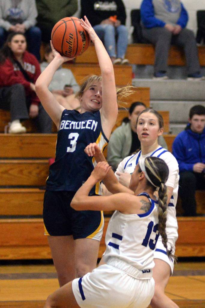 DAILY WORLD FILE PHOTO 
Aberdeen senior forward Zoe Troeh (3) made the 2A Evergreen All-Conference Team as an Honorable Mention after leading the Bobcats in rebounds this season.